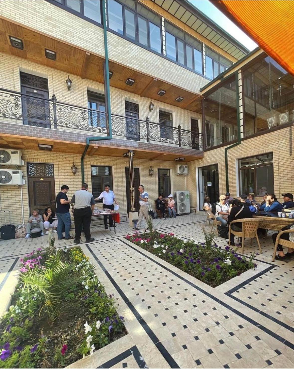 Vostok Hotel Bukhara Eksteriør billede